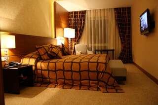 Отель Point Hotel Baku Баку Полулюкс-9