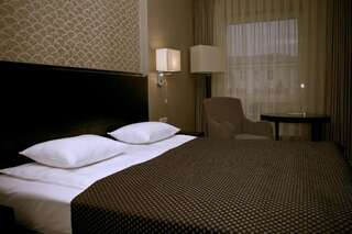 Отель Point Hotel Baku Баку Стандартный двухместный номер с 1 кроватью или 2 отдельными кроватями-14