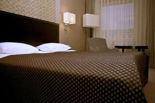 Отель Point Hotel Baku Баку Стандартный двухместный номер с 1 кроватью или 2 отдельными кроватями-15