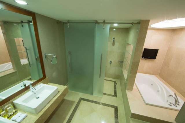 Отель Point Hotel Baku Баку-37